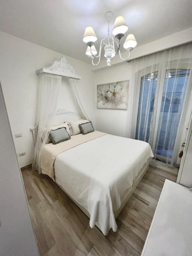 Maison Mele อีสเกีย ภายนอก รูปภาพ